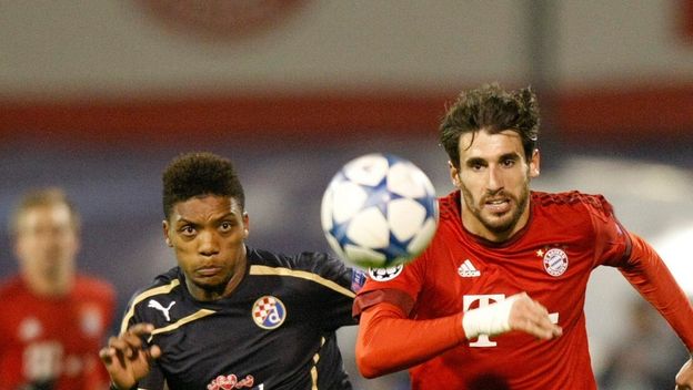 Junior Fernandes protiv Bayerna.