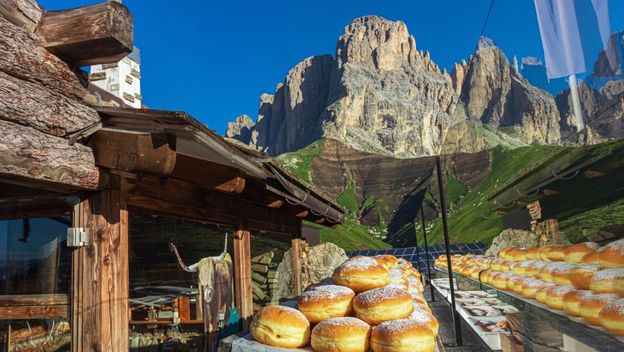 Krafne su veliki hit u planinarskom domu Friedricha Augusta u Dolomitima