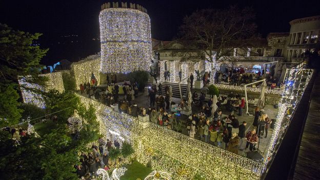 Paljenjem lampica započela manifestacija adventa na Trsatskoj Gradini (Foto: Pixell) - 2