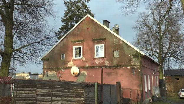 U ovoj je kući, tako barem kaže priča, sovjetska vojska pobila jednu njemačku obitelj (FOTO: YouTube/Screenshot)