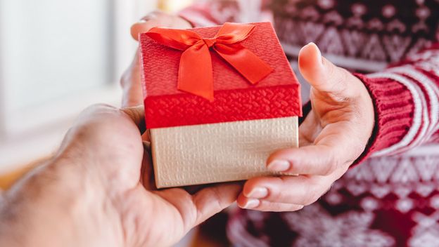 Kupovina božićnih poklona muškarcima često uzrokuje stres