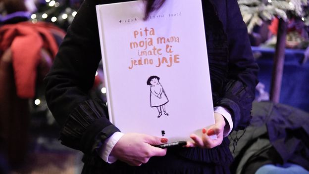Tisja Kljaković Braić predstavila je svoju prvu autorsku slikovnicu 'Pita moja mama imate li jedno jaje' - 1