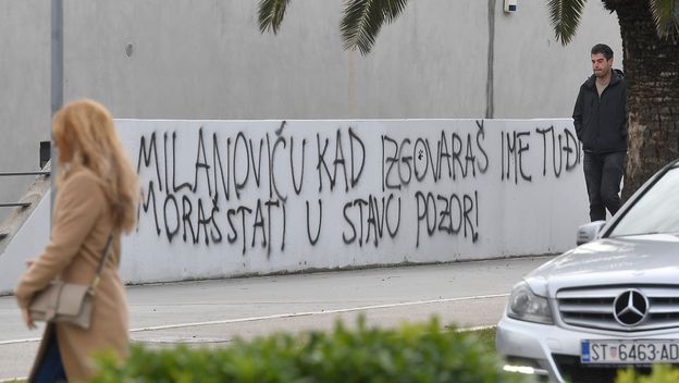 Grafiti protiv Milanovića u Splitu - 9