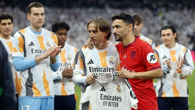 Luka Modrić i Jesus Navas