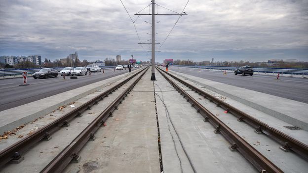 Tramvajske tračnice na Jadranskom mostu