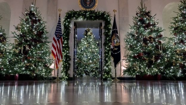 Bijela kuća uoči Božića - 14