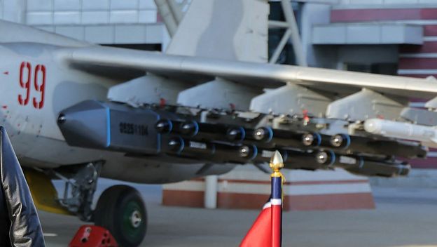 Nepoznati krstareći projektil na sjevernokorejskom Su-25 zrakoplovu