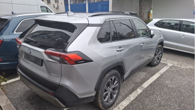 Toyota koja je ukradena u Italiji - 2