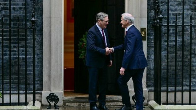 Keir Starmer i Jonas Store