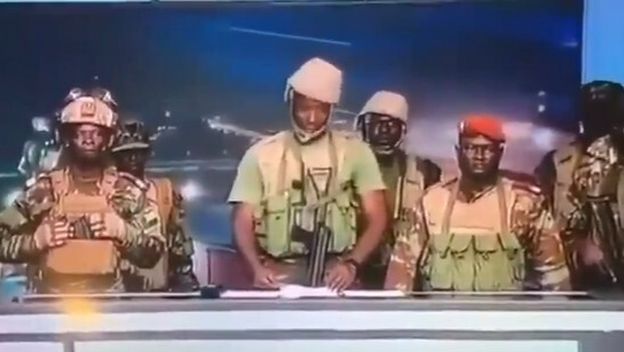 Vojska u Beninu upala na televiziju: