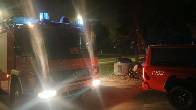 Vatrogasci spasili trudnicu iz kontejnera