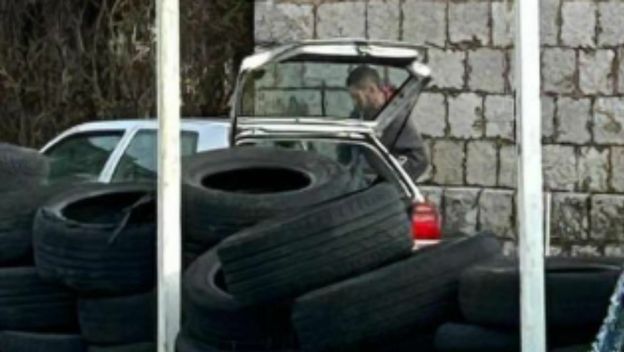 Improvizirano božićno drvce u Imotskom