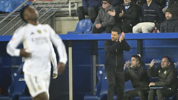 Xabi Alonso i Vinicius