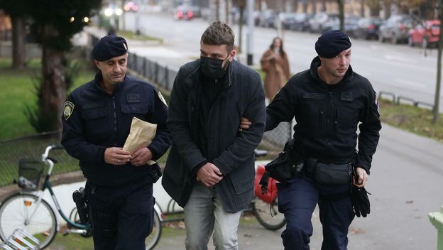 Osječki liječnik osumnjičen za zlostavljanje maloljetnika