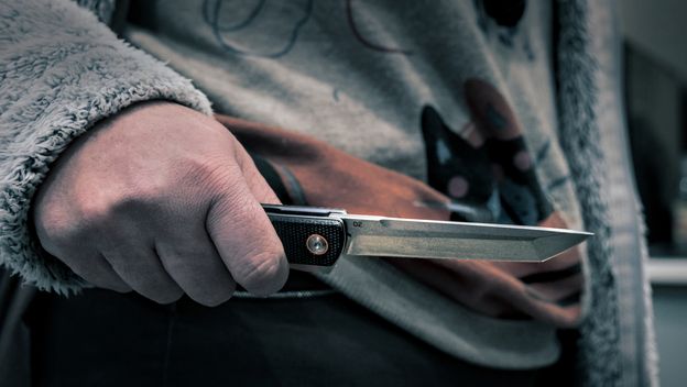 Ilustracija: napad nožem