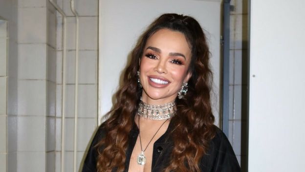 Severina u čizmama modne kuće Balenciaga - 3