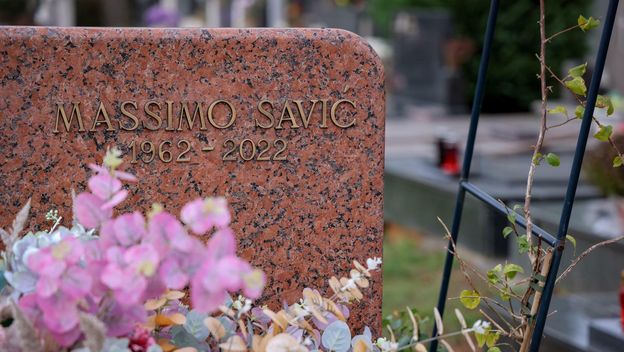 Grob Massima Savića - 6
