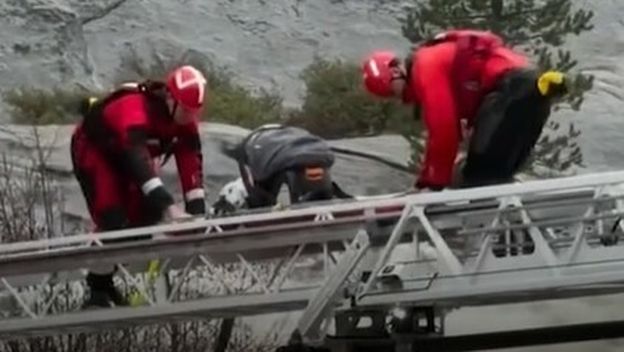 Pobješnjela rijeka poplavila obiteljski dom, spasioci uspjeli izvući bebu