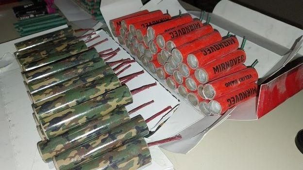 Maloljetnicima zagrebački policajci oduzeli 189 komada razne pirotehnike - 4