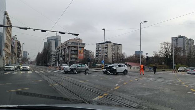 Sudar na Savskoj kod Vjesnika u Zagrebu