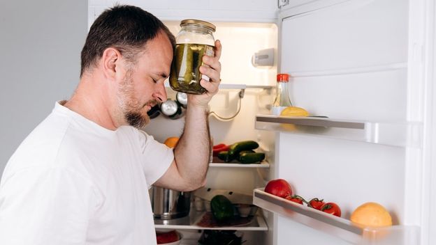 Kako ublažiti mamurluk? Evo 7 provjerenih savjeta i namirnica