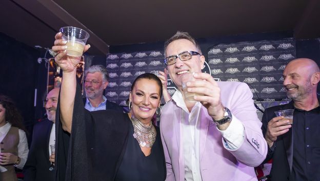 Mirna Berend i Tarik Filipović novi su kumovi Saloona