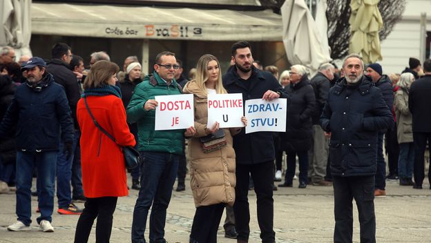 Prosvjed u Čakovcu zbog situacije u bolnici - 21