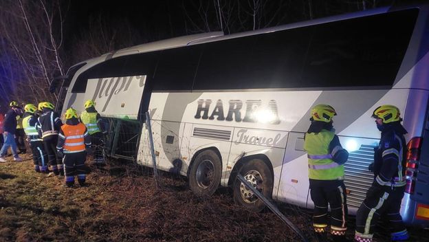 Prevrnuo se autobus na A1