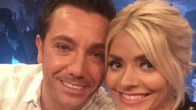 Gino D'Acampo i Holly Willoughby