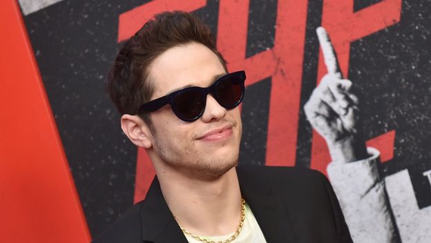 Glumac i komičar Pete Davidson na crvenom tepihu