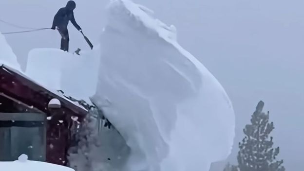 Skidanje snijega s krova