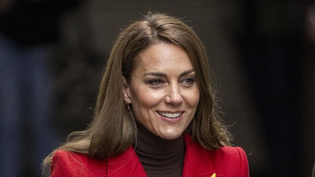Catherine Middleton u kaputu modne kuće Alexander McQueen - 8
