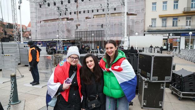 Trg uoči dočeka rukometaša u 18h - 8