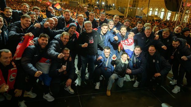 Rukometaši i Marko Perković Thompson