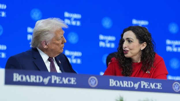 Vjosa Osmani i Donald Trump