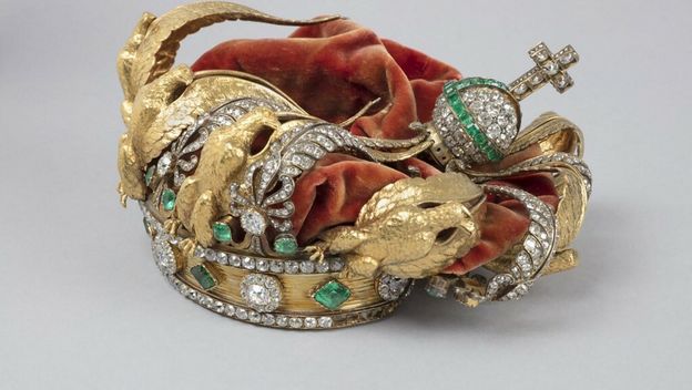 Kruna koja je ispala pljačkašima Louvrea