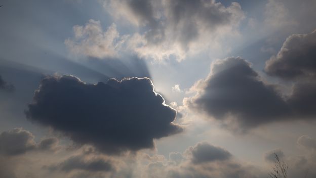 Sunce iza oblaka, ilustracija