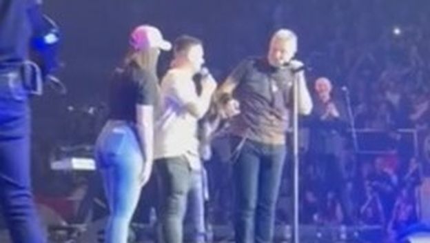 Zaruke na Thompsonovom koncertu - 1