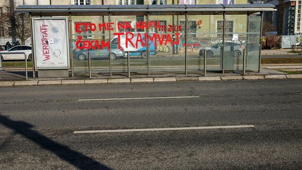 Poruka na stanici na kojoj je poginuo Erdoan Morankić