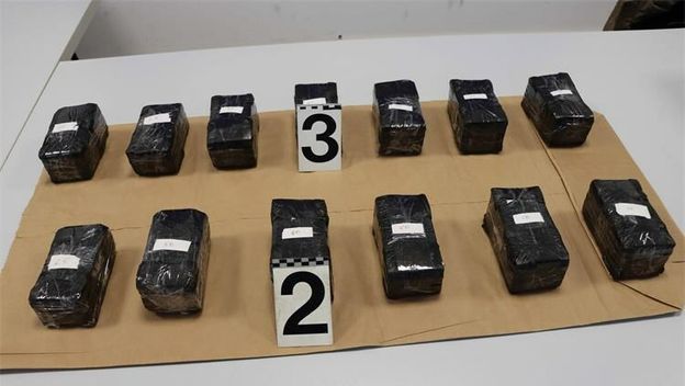 Policija i carina na MCGP Karasovići u vozilu pronašli skriveno pola milijuna eura - 1