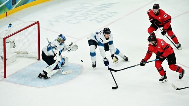 Nathan Mackinnon postiže pobjednički gol