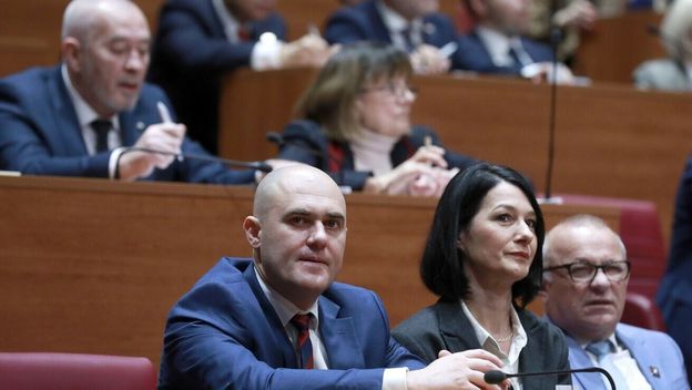 Predrag Mišić i Josip Dabro u Saboru