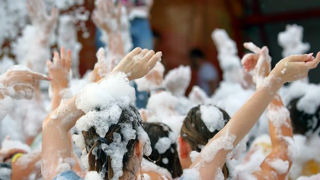 Pjena party u noćnom klubu