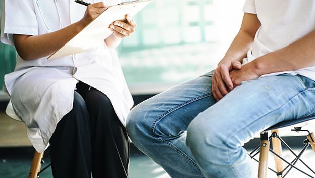 Muškarac kod liječnika, ilustracija