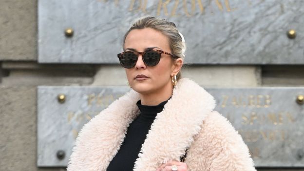 Ljepotica iz Zagreba u popularnim tenisicama