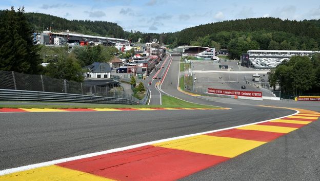 Zavoj Eau Rouge na stazi Spa-Francorchamps