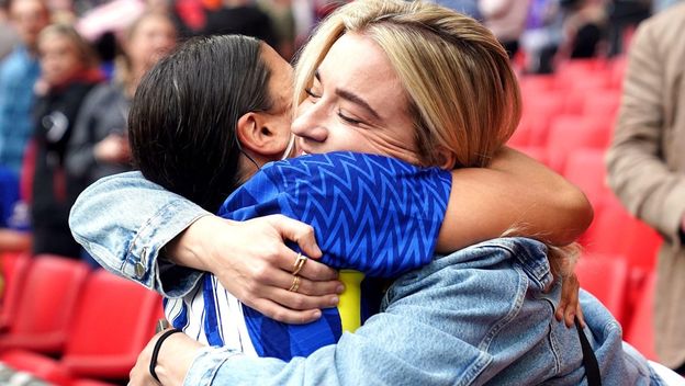 Sam Kerr i Kristie Mewin - 1