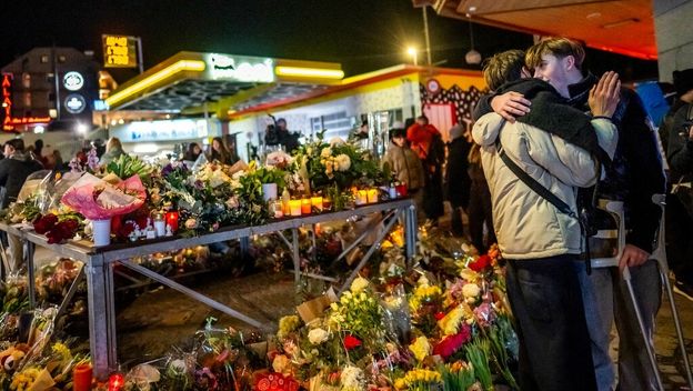 Okupljanje građana u blizini mjesta tragedije