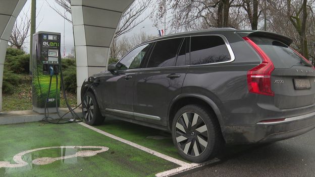 Električni automobil