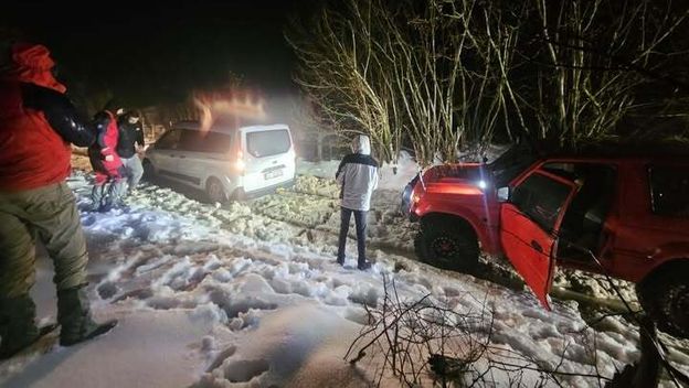 Vozilo zapelo u snijegu